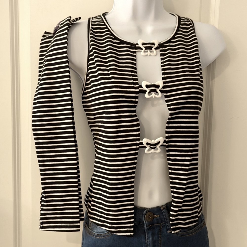 Black & White Striped Top Size Medium